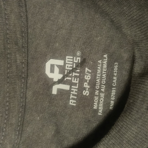 Kansas Jayhawks tshirt - Picture 5 of 7